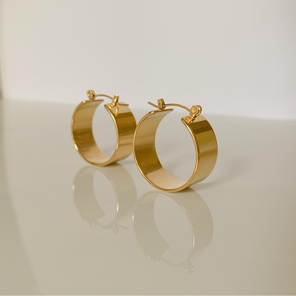 18k gold chunky hoop earrings, Gold Hoop Earrings, simple gold earrings - Picture 3 of 4